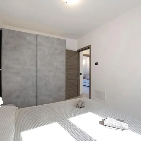 Apartment 7 Il Tornante *
